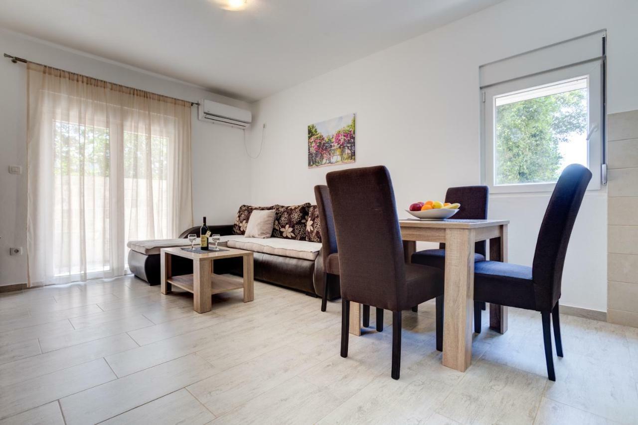 Fort City Apartments Tivat Buitenkant foto